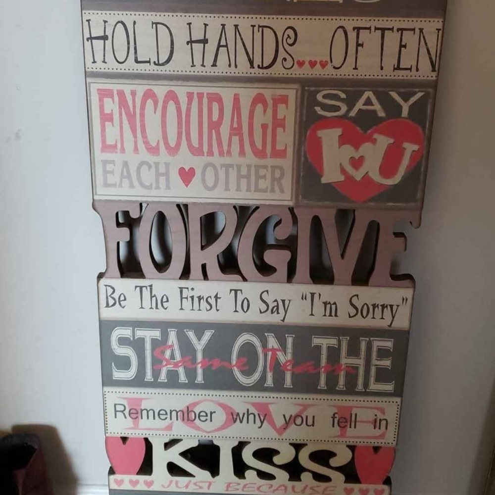 Inspirational Wall Decor with Heart Motifs